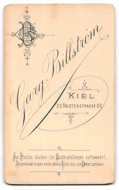 Photograph Georg Billström, Kiel, Holstenstraße 22, woman in elegant dress