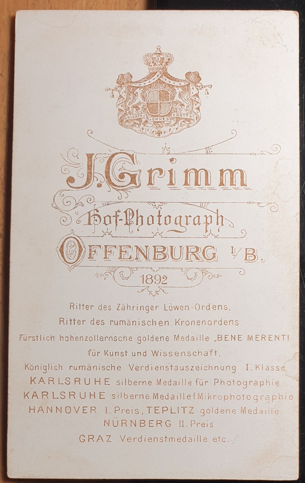2 young women portrait/1892 CDV J. Grimm Offenburg