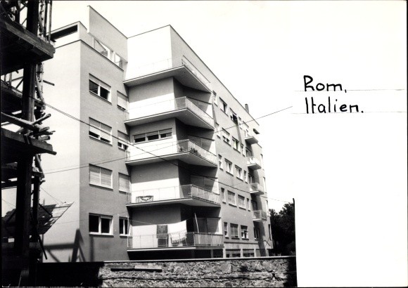 Photo Roma Rome Lazio, building facade, balconies – 10647918