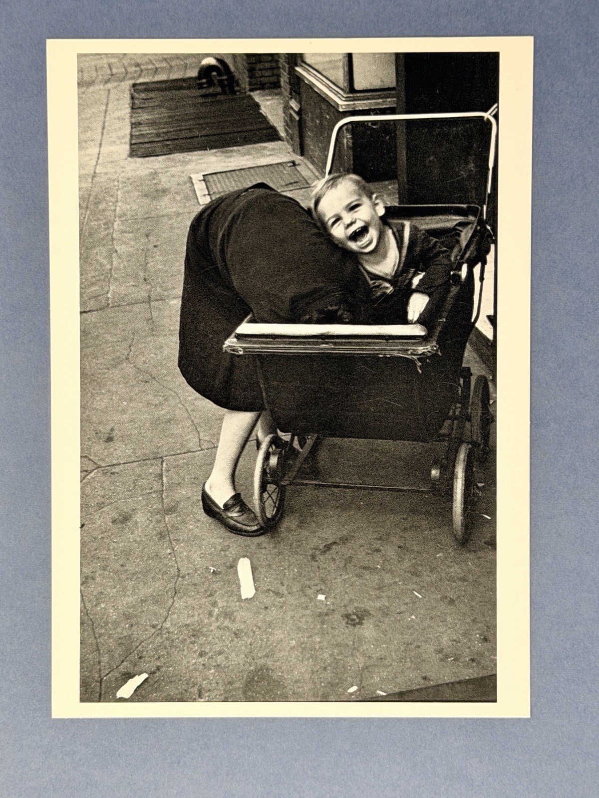 Helen Levitt Art Photo Print Card – New York, 1945 – Fotofolio 4.25”x6”