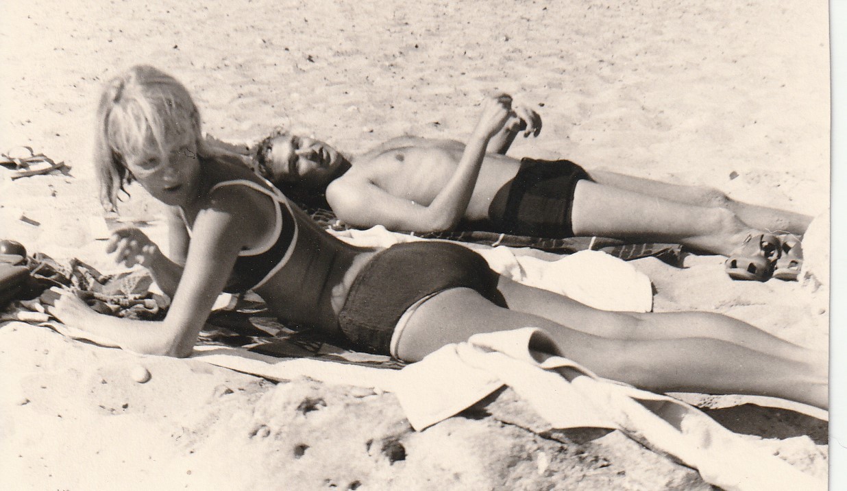 Photo postcard young man in swimming trunks girl in bathing dress snapshot 1950s