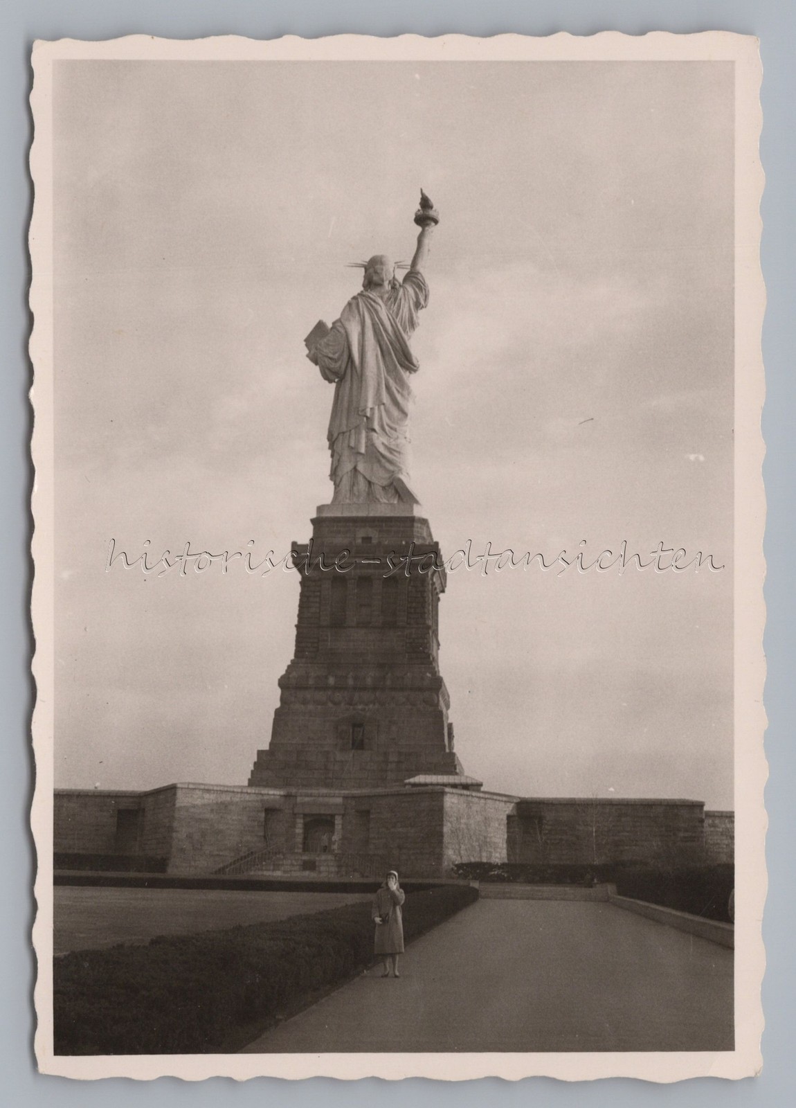 New York USA 1959 – Statue of Liberty – Vintage Photo 1950s