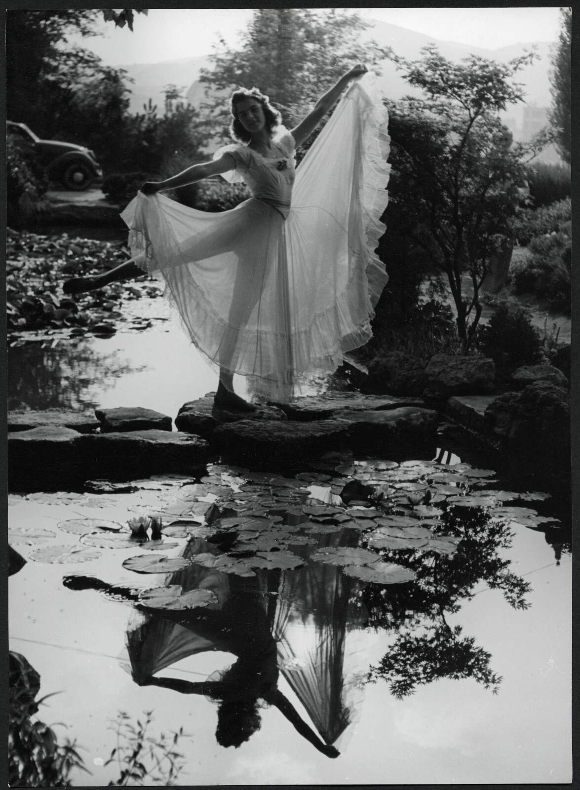 Larger size marked fine art Photograph, 1930’s by SZENDRŐ István ballerina