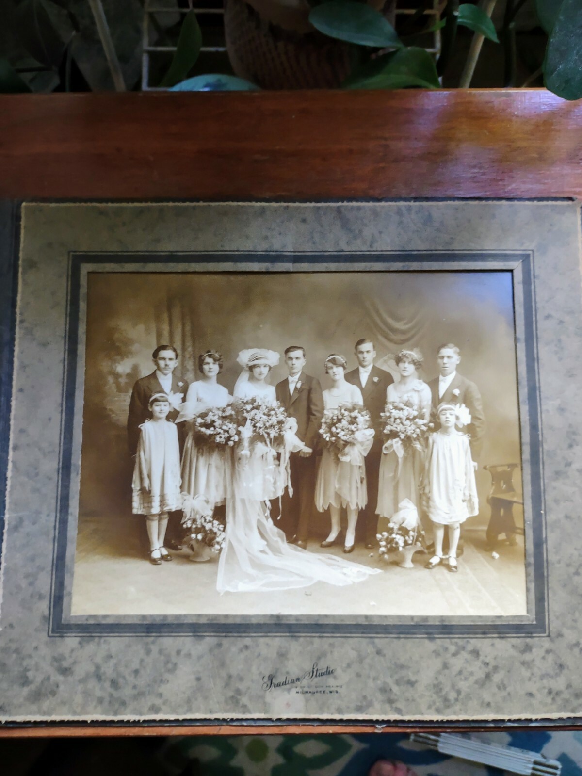 Gradian Studio Vintage Family Wedding Photo