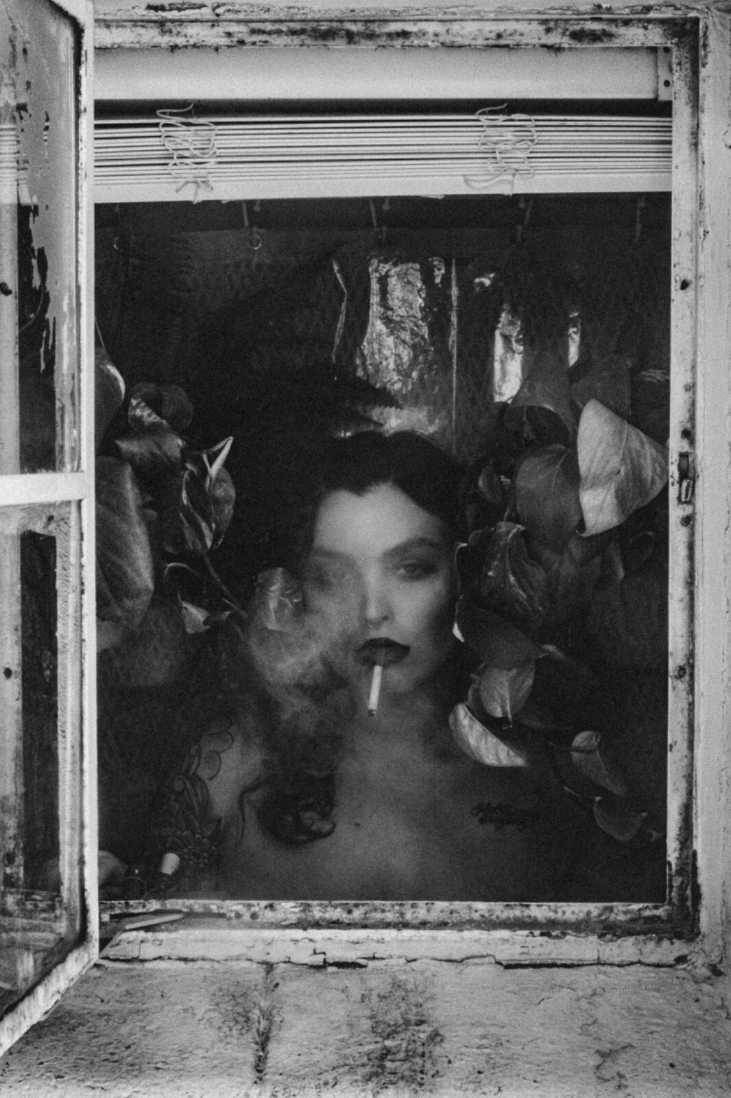 Art Model Brielle 8×12″ Archival Lustre Black and White Print B+W