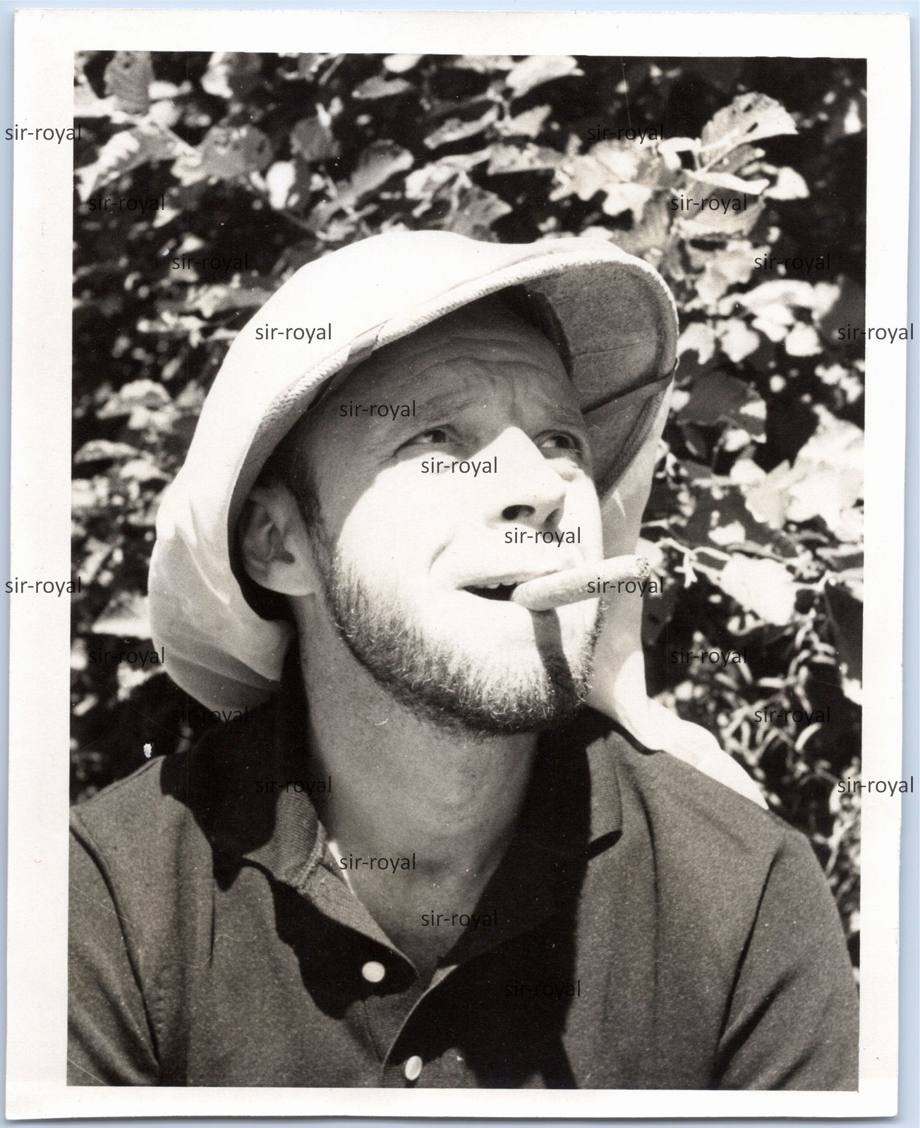 Man with Cigar and Tropical Helmet – Photo 10x13cm