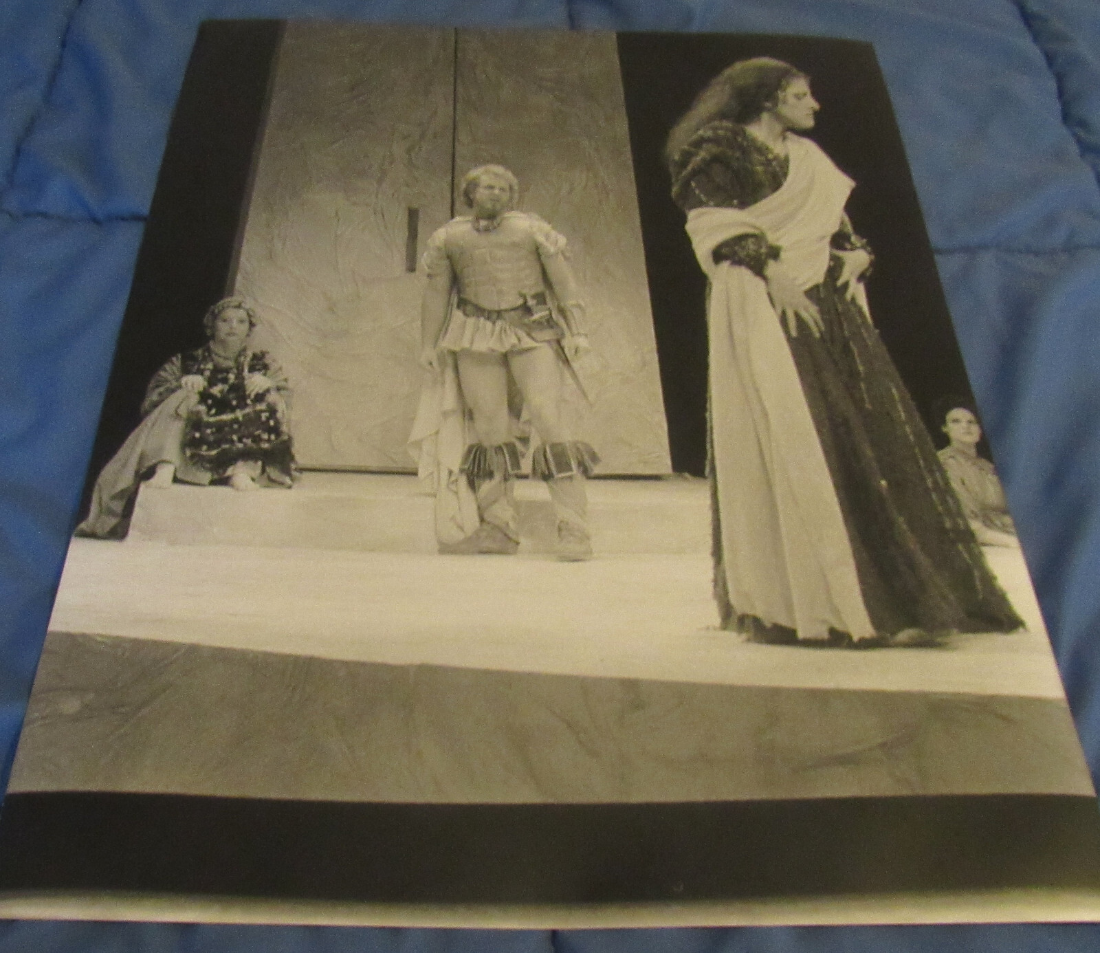 Sandy Underwood photograph; Theatrical Performance, 16″ x 20″, Cincinnati, Ohio