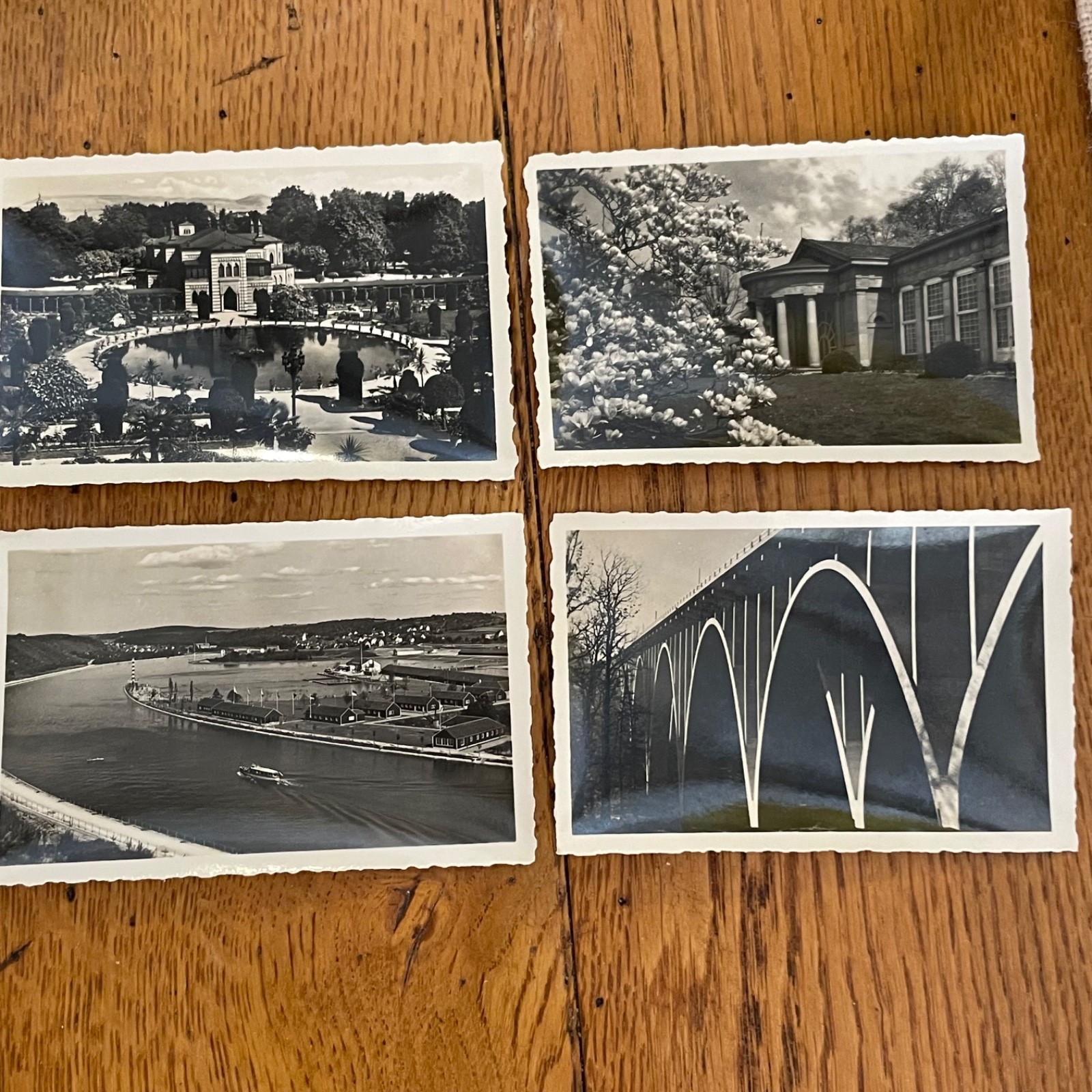 Vintage, pre-WWII photo postcard book titled Das schöne STUTTGART 16 pic set