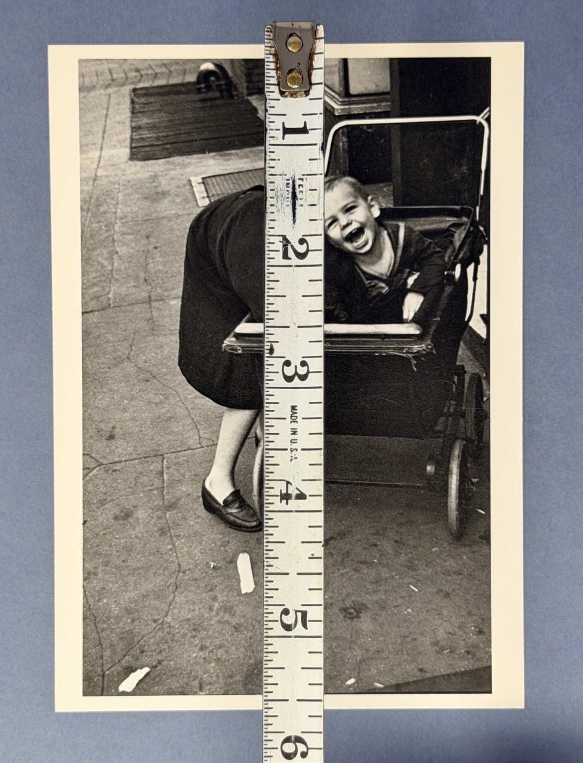 Helen Levitt Art Photo Print Card – New York, 1945 – Fotofolio 4.25”x6”