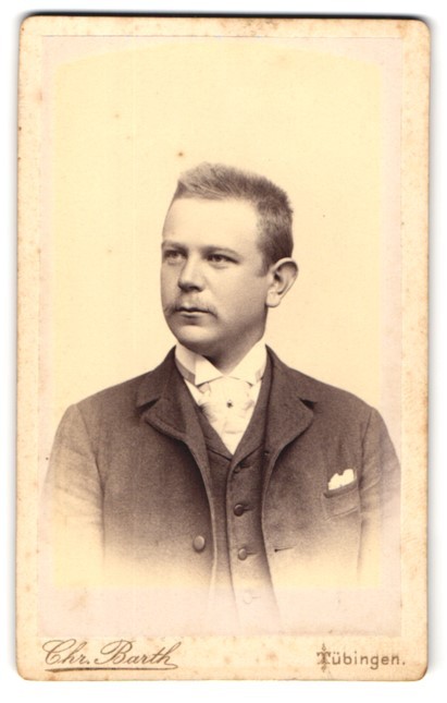 Photograph Chr. Barth, Tübingen, Uhlandstrasse 7, portrait of a young man