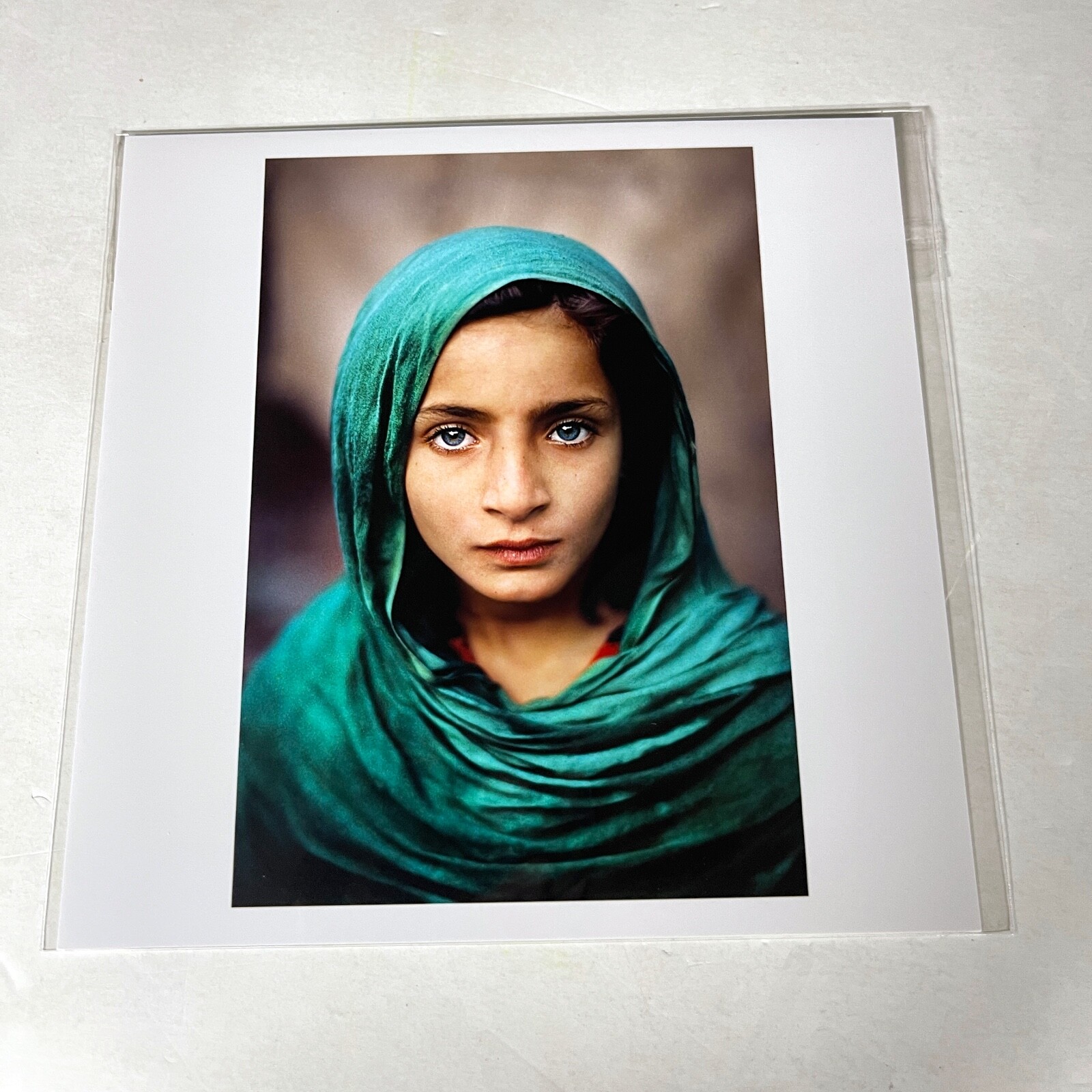 SIGNED STEVE McCURRY AFGHAN REFUGEE, 2002 MAGNUM LIMITED EDITION 6 X 6 PRINT NEW