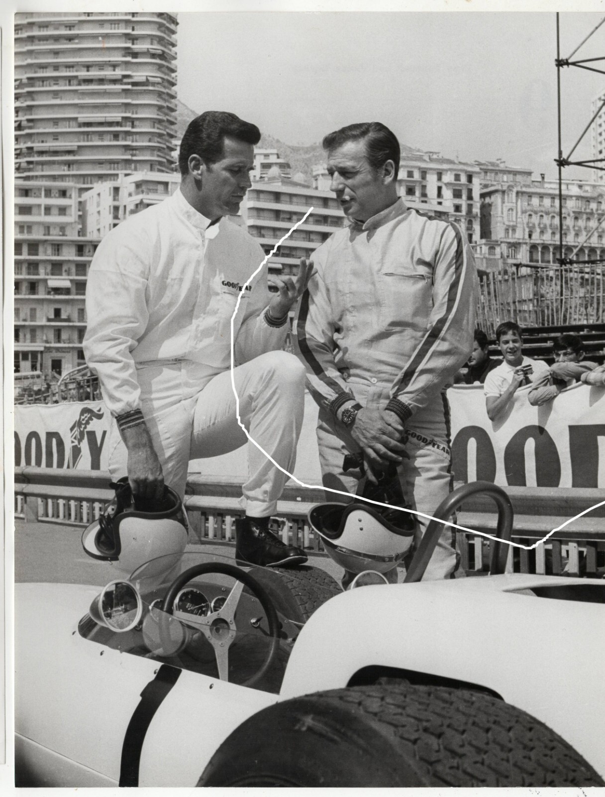 27x21cm Archive Photo 1966 Film “Grand Prix” James Garner + Yves Montand