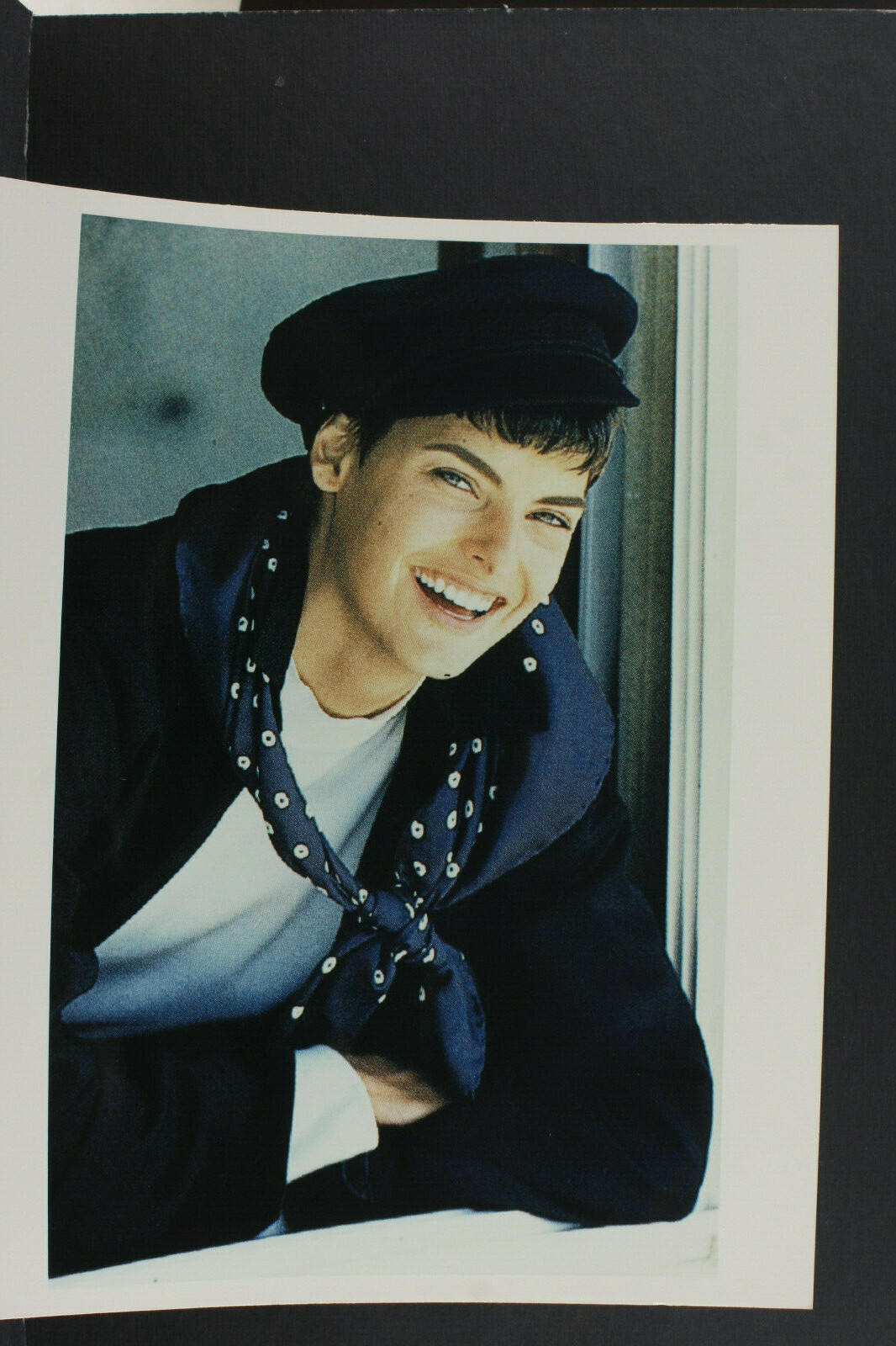 Linda Evangelista Head Shot with Hat Scarf – 8×10″ Photo Print Pre-2012 L1145D