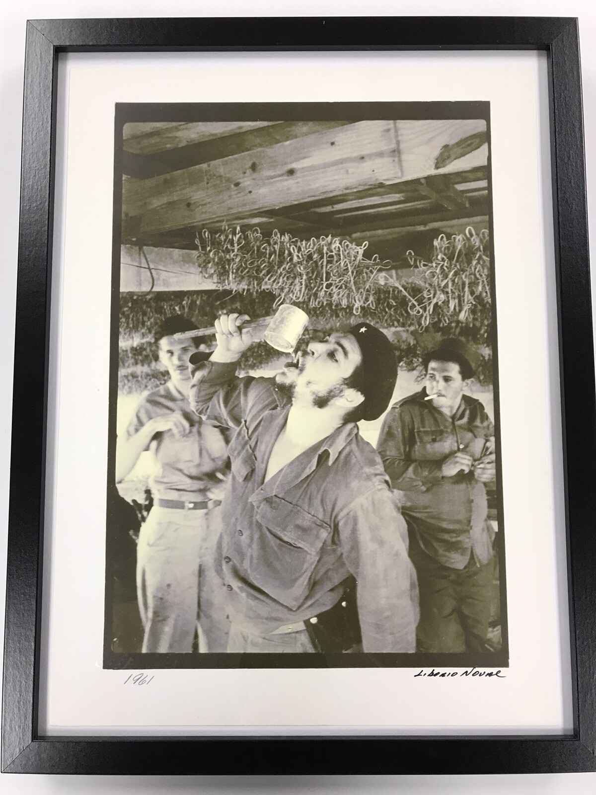 SIGNED LIBORIO NOVAL LITHOGRAPH PHOTO OF CHE GUEVARRA 1961