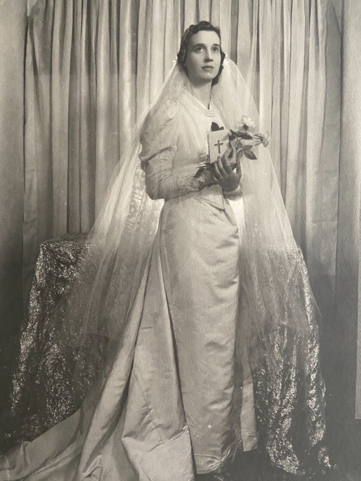 1920’s~1930’s H. R. Cremer Art Deco Photograph Bride 14” x 10”.
