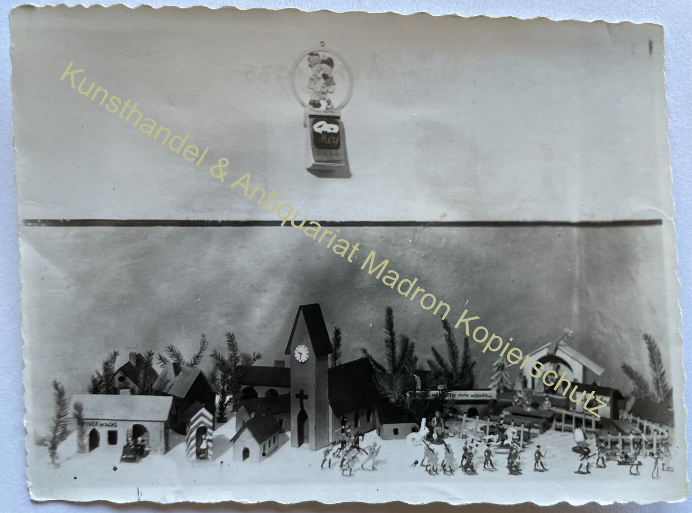 orig. Photo 1933 Model Village Toy Miniature Tin Figures Figurines
