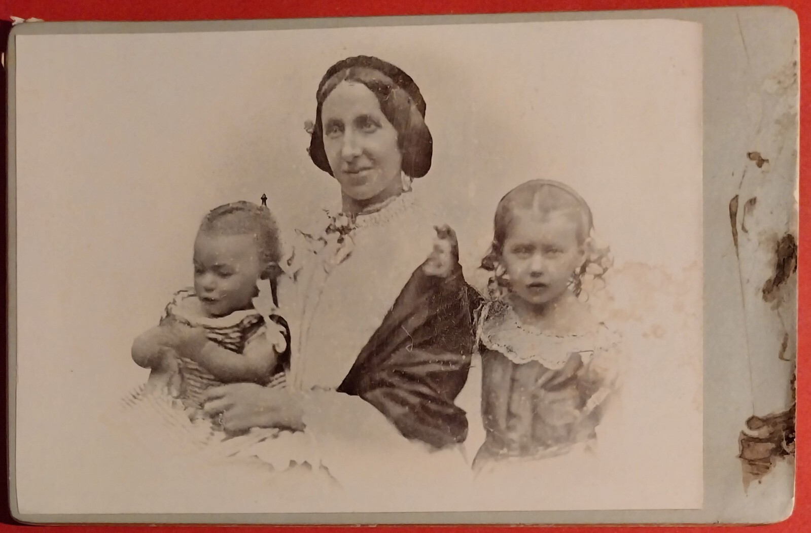 CDV Photo Cabinet Woman With Children France – Anonymous Early 1900s C.