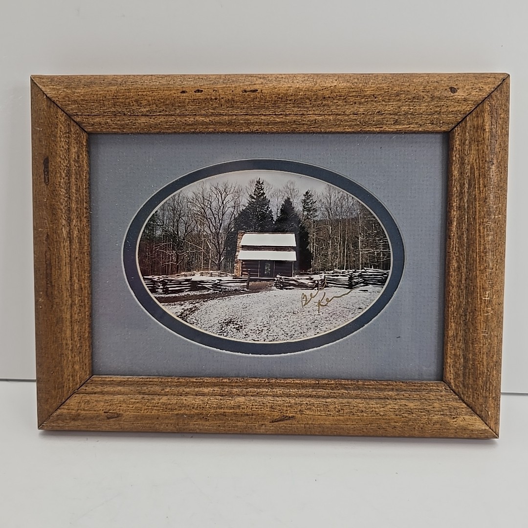 Log Cabin Framed Photo 4″ x 6″ Oval – Frame 6.5″ x 8.5″ – Signed by Photographer