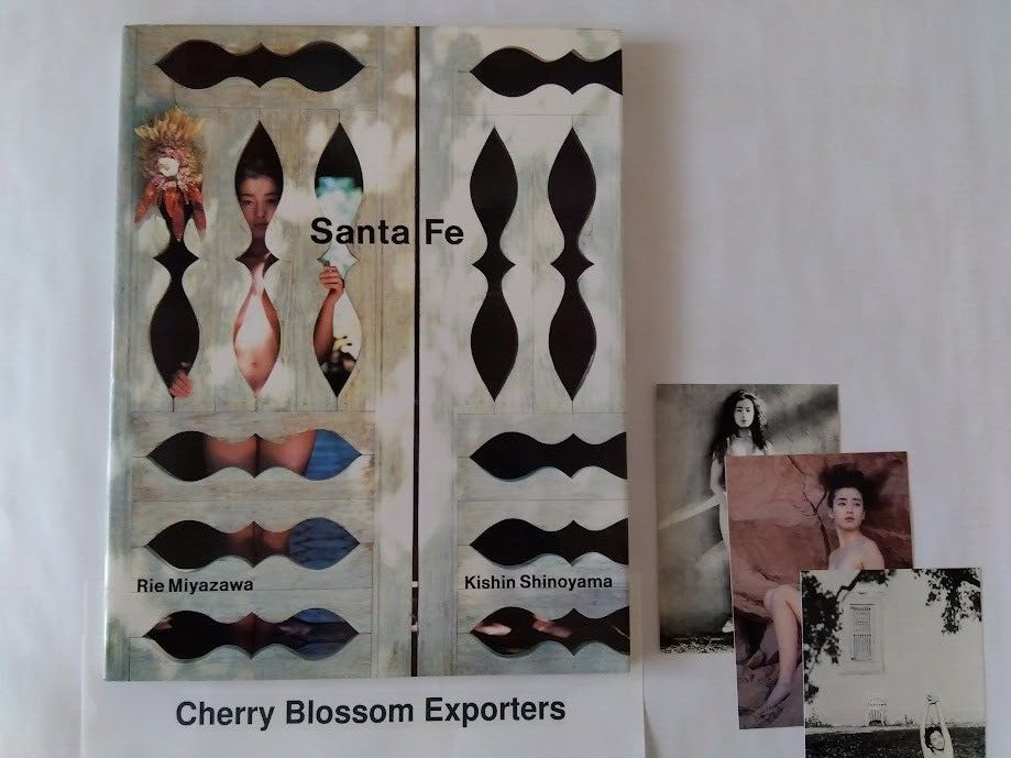 Santa Fe with 3 Postcards Rie Miyazawa Kishin Shinoyama Photobook from Japan