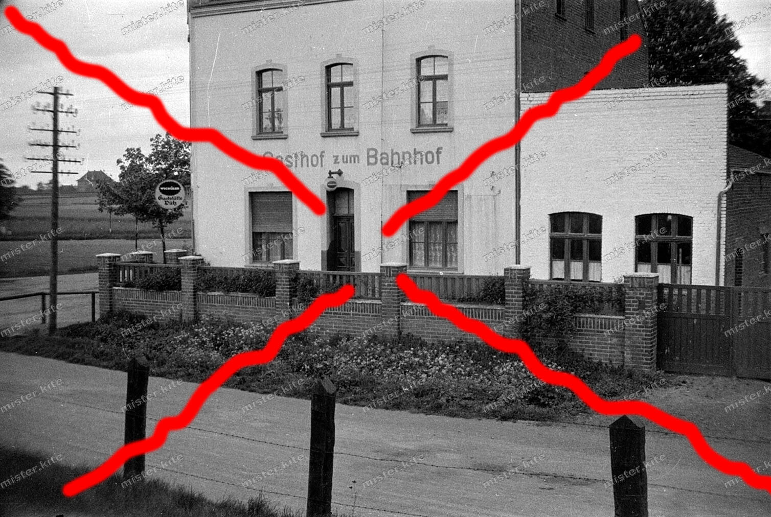 Negative-Gustorf-Bahnhof-Gasthof-Zum-Bahnhof-Gaststätte Dütz-June 1941-193
