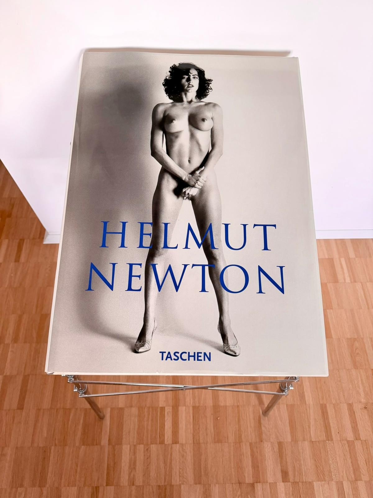 Helmut Newton SUMO 1999 – Philippe Starck Stand – 10,000 Edition BAGS