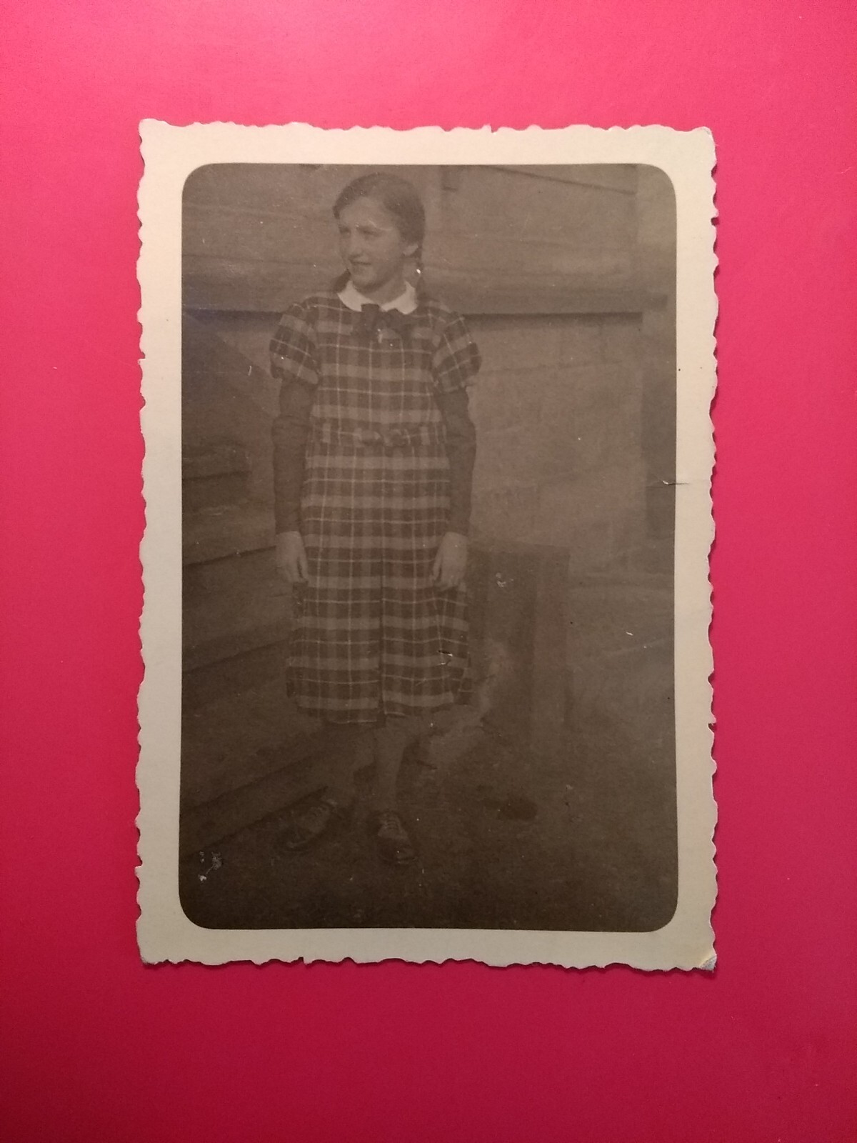 Old photo antique girl girl pigtails pigtails dress nice fashion old photo