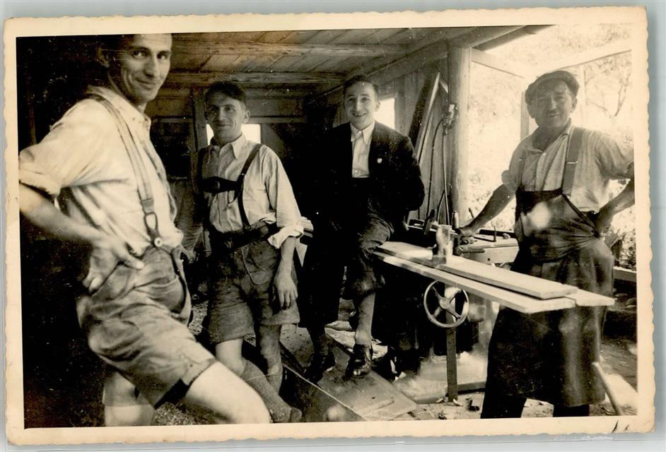 39905441 – Costume Carpenter / Carpenter