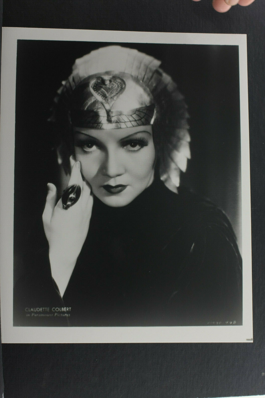 Claudette Colbert as Cleopatra Head Shot – 8×10″ Photo Print – Vintage L1319C