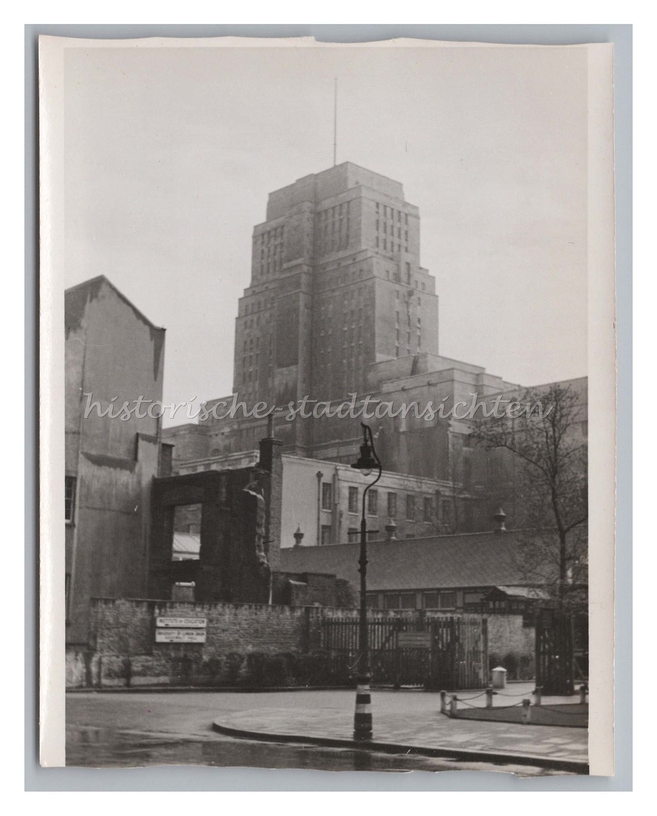 London England 1948 – New Skyline University – Old Photo 1940s