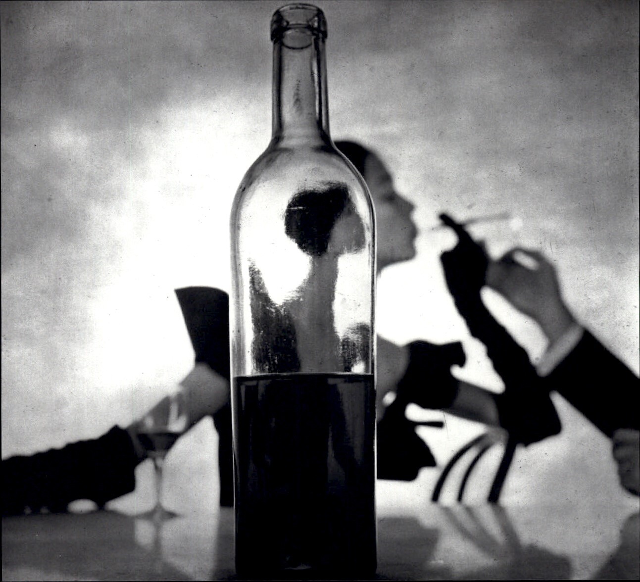 1984 Irving Penn 1949 Lady’s Cigarette Through Bottle Image Art Photo Engraving