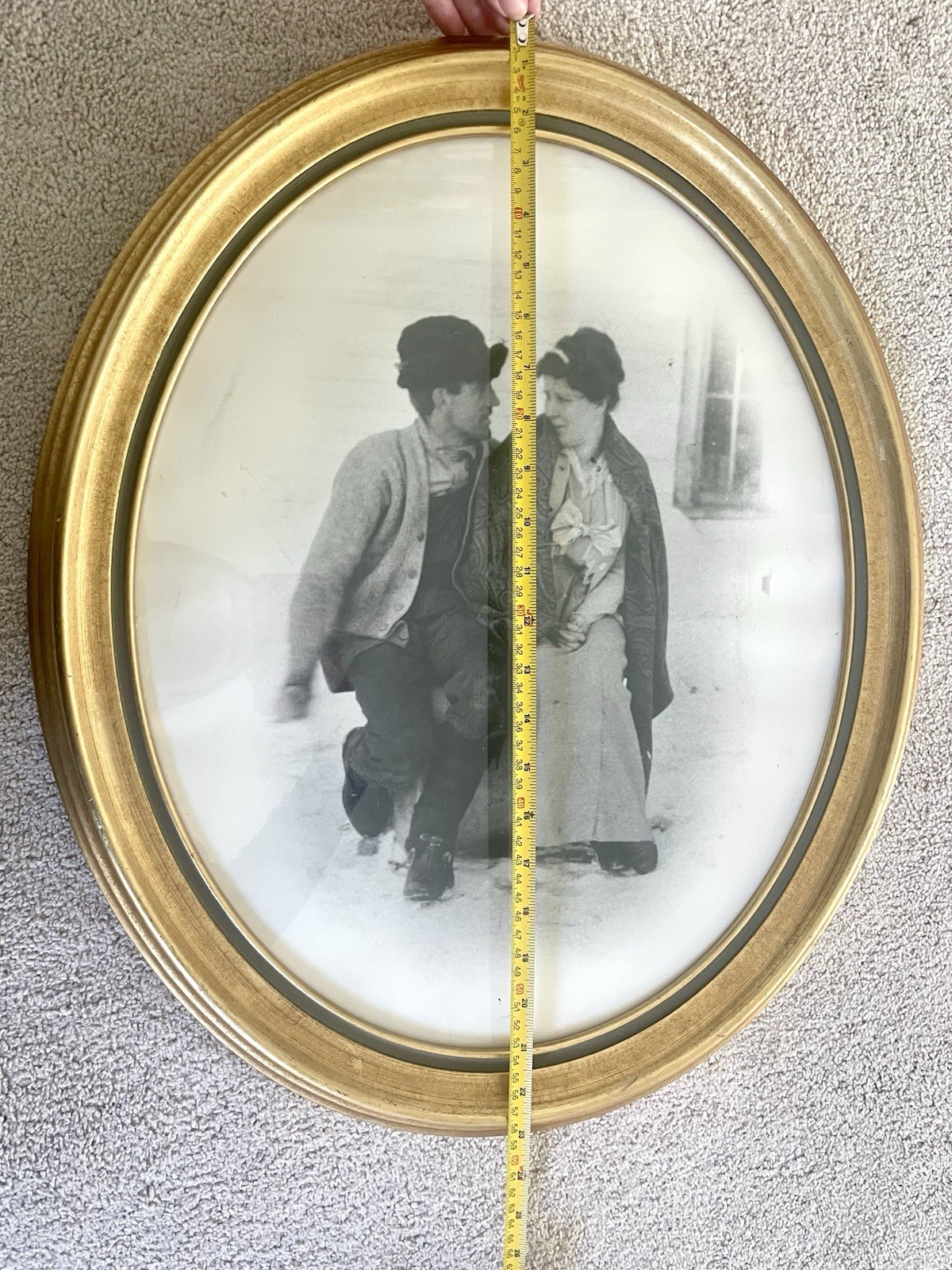 Vintage Large Oval Frame Couple In love Photo Portrait Glass Wood Gold Gilt 23×1