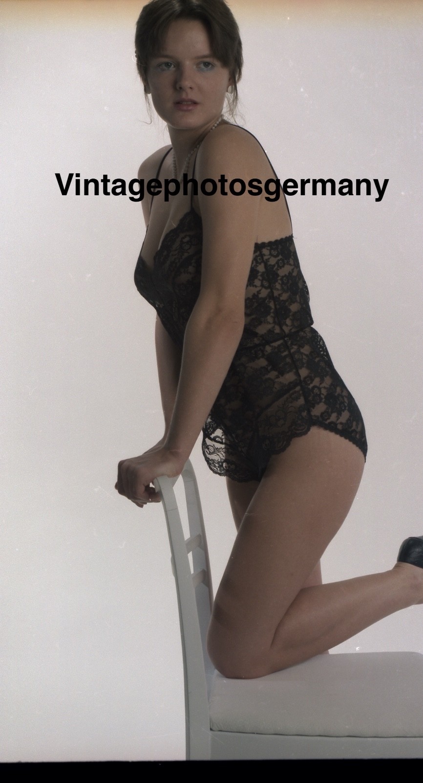 Z6926 Original – Negative 80s Artistic Nude Woman in Bikini