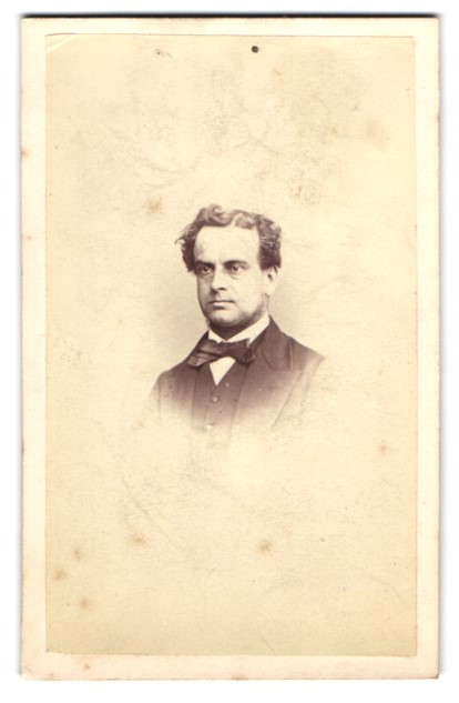 Photograph Shaw & Sons, Nottingham, Wheeler Gate, Charming Gentleman in Suit with