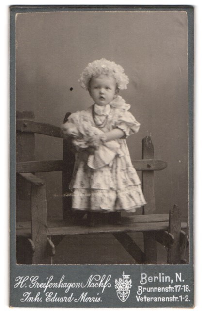 Photography Eduard Morris, Berlin, Brunnenstr. 17-18, Veteran Str. 1-2, Small