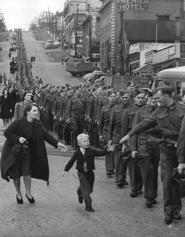 WWII 8×10 Classic Photo Print – Iconic World War 2 Vintage War WW2 Photo print
