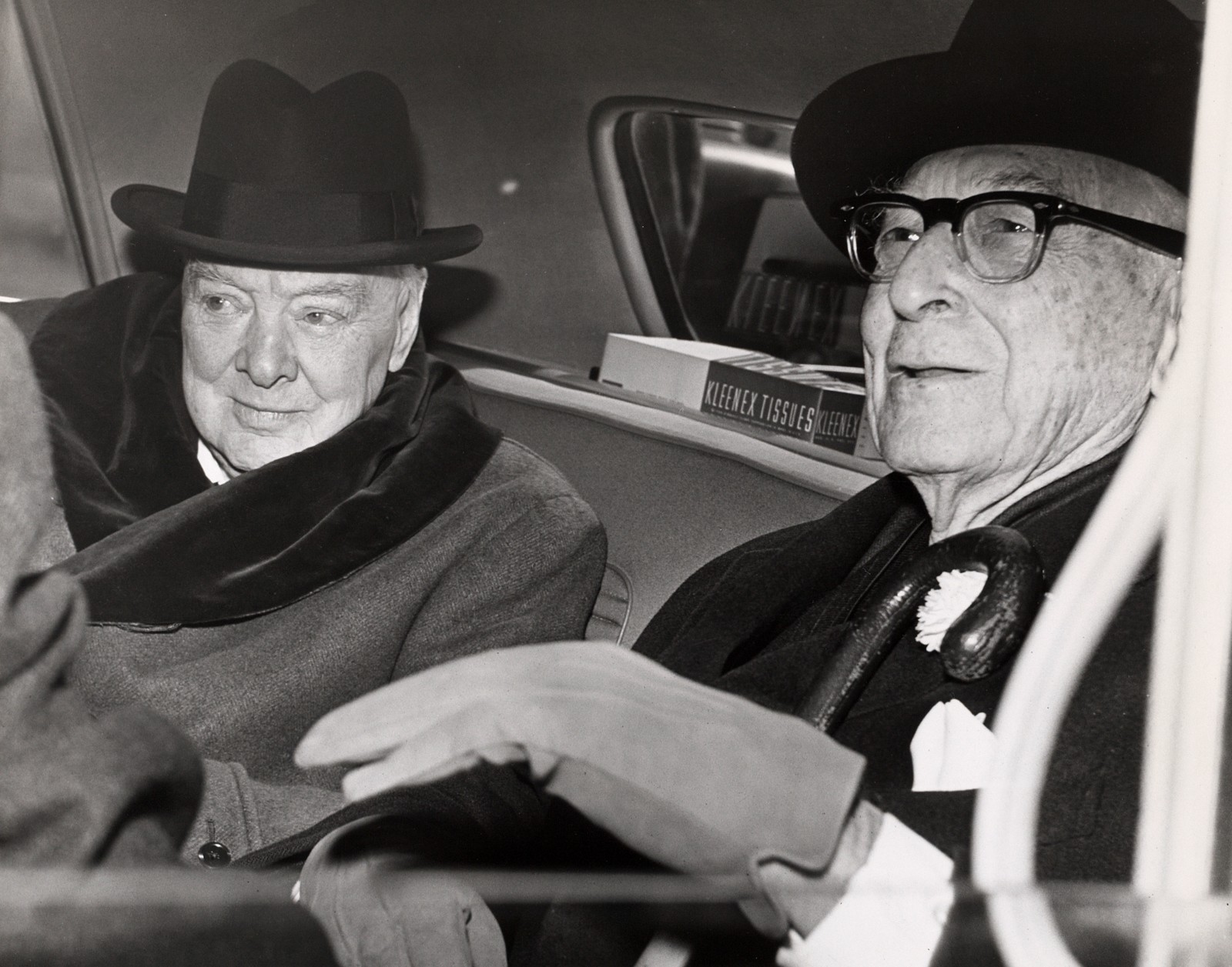 Churchill & Baruch talk in car in front of Baruch 11×14 Photograph Print 11″x14″