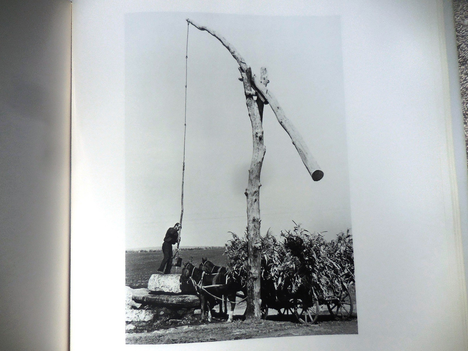 LEV POLIAKOV PHOTOGRAPHS Russia A Portrait GERMAN Die Russen Gesichter Landes