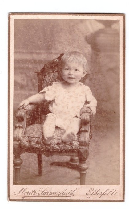 Old CDV photo around 1885, toddler, Elberfeld