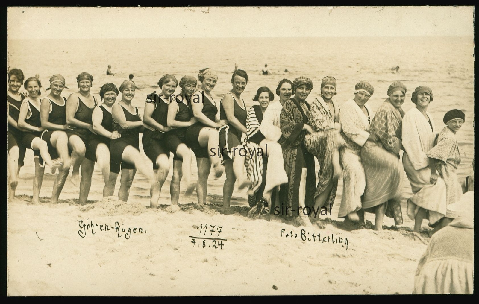 Göhren Rügen 1924-women swimwear beach 1920s-photo postcard 14x9cm
