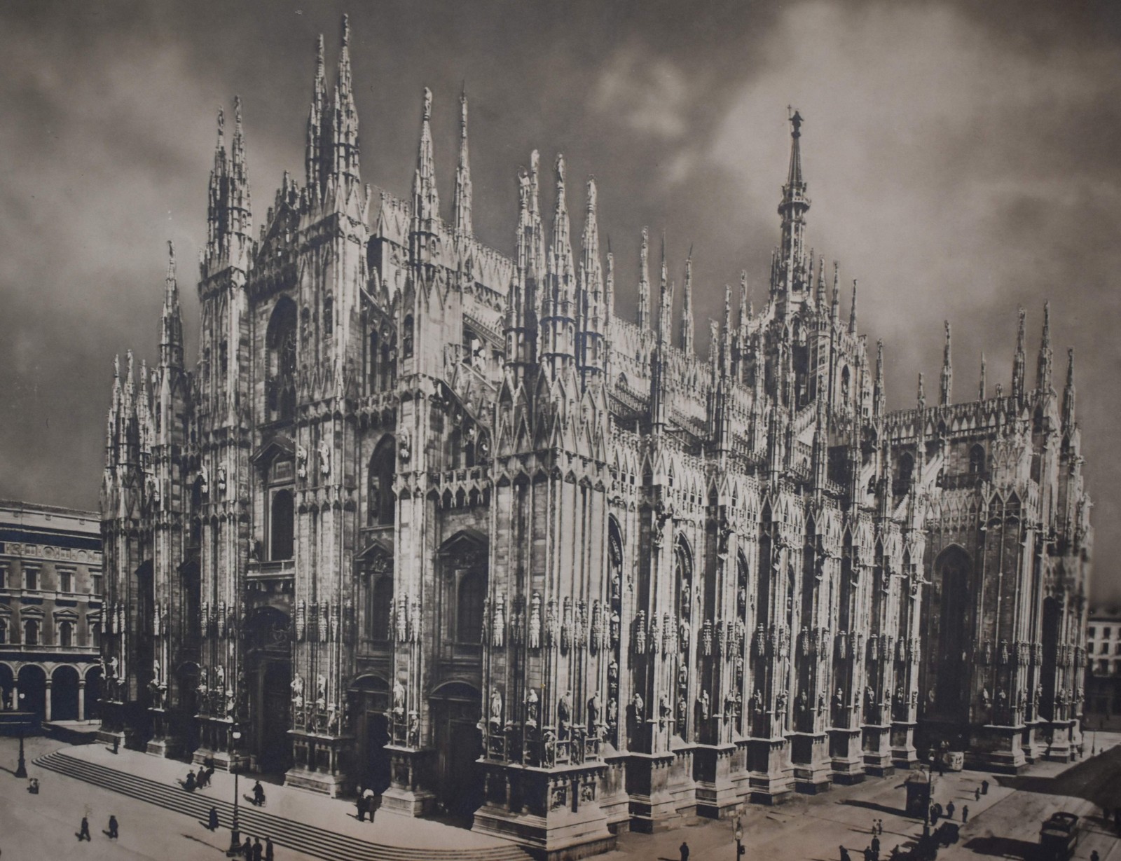 Vintage Black and White Photograph of an Italian Church ‘313 Milano – Il Duomo’