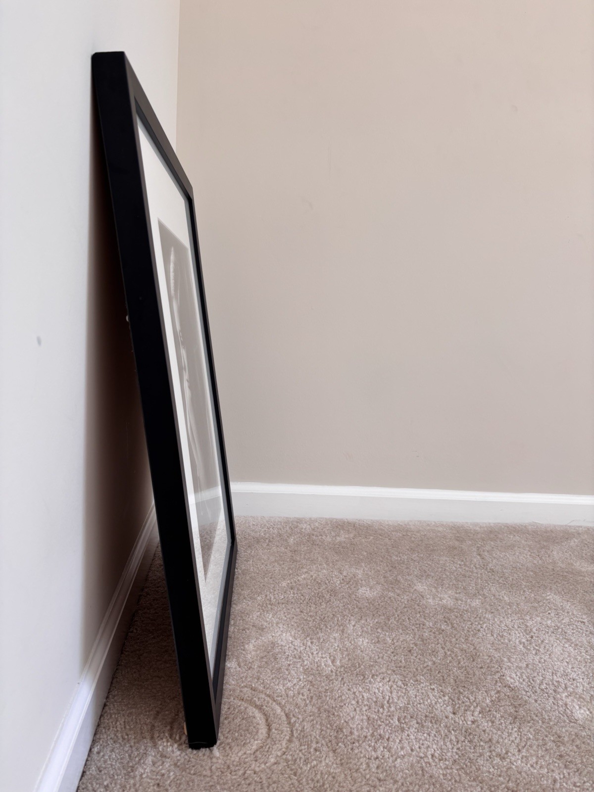 Burt Glinn Original Photograph of Twiggy – Signed on Verso, Unique, Framed