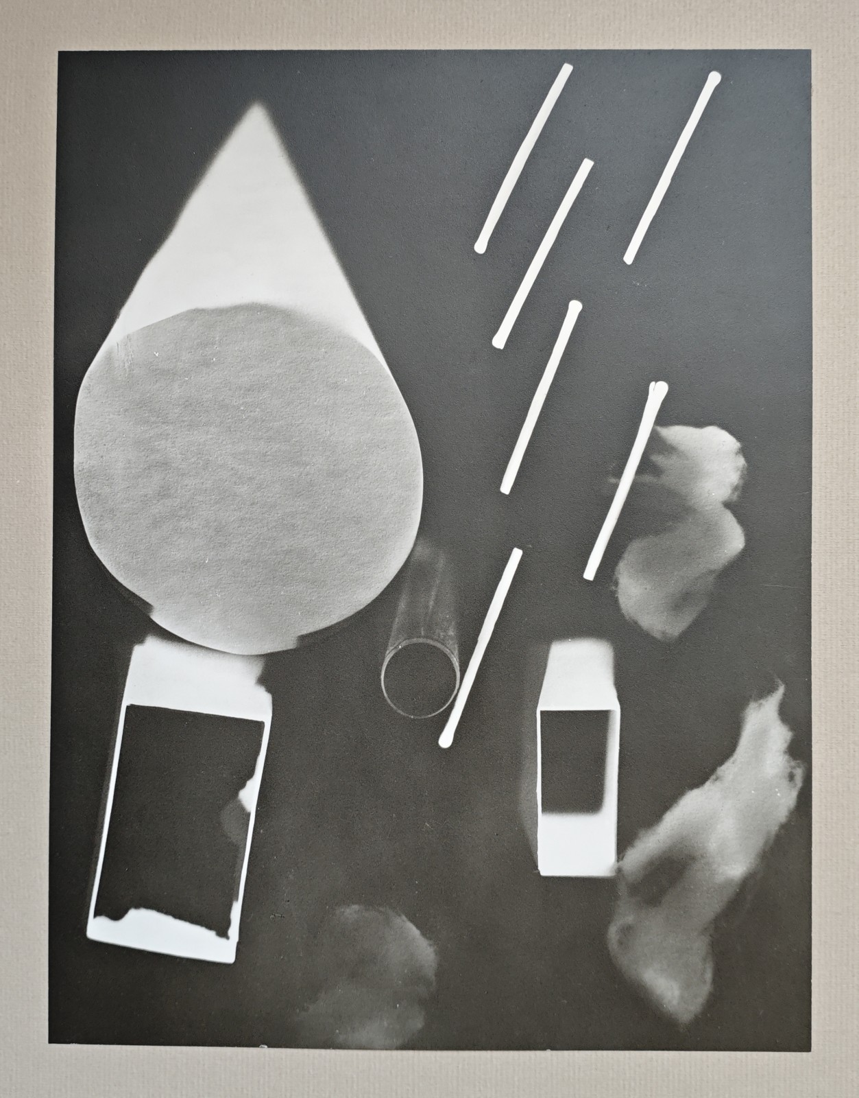Man Ray (1890 – 1976) – Rayograph 1922/1978 – Gelantine Silver Print, Stamped