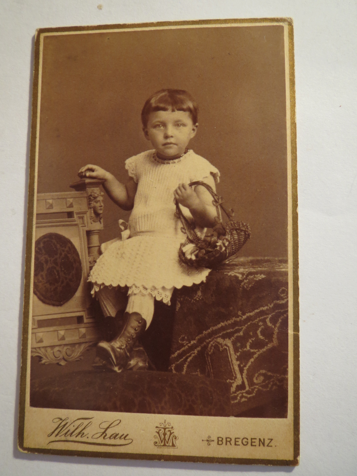 Bregenz – 1889 – small child with basket – portrait / CDV