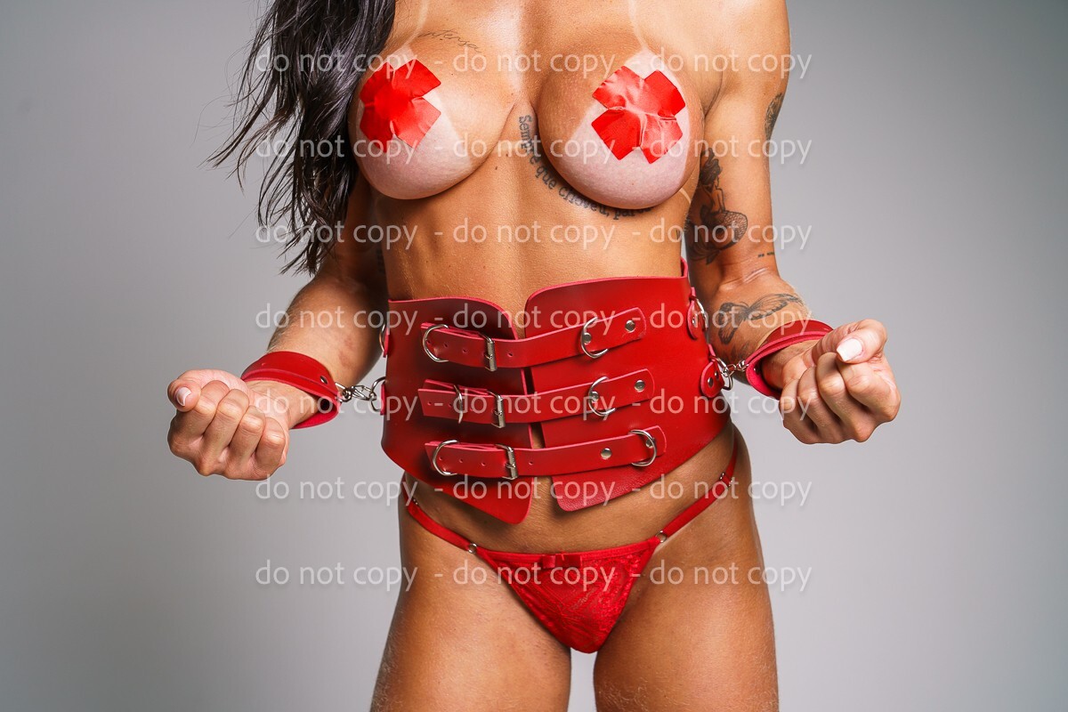BDSM Lot x 24 Art Photography 5x 7, 8×10 Glamour Dominatrix Model set #5