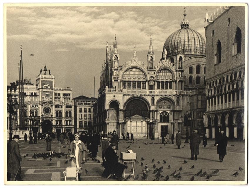 Photograph A. Tegtmeier, Bremen, view Venice-Venezia, St. Mark’s Square with Mar