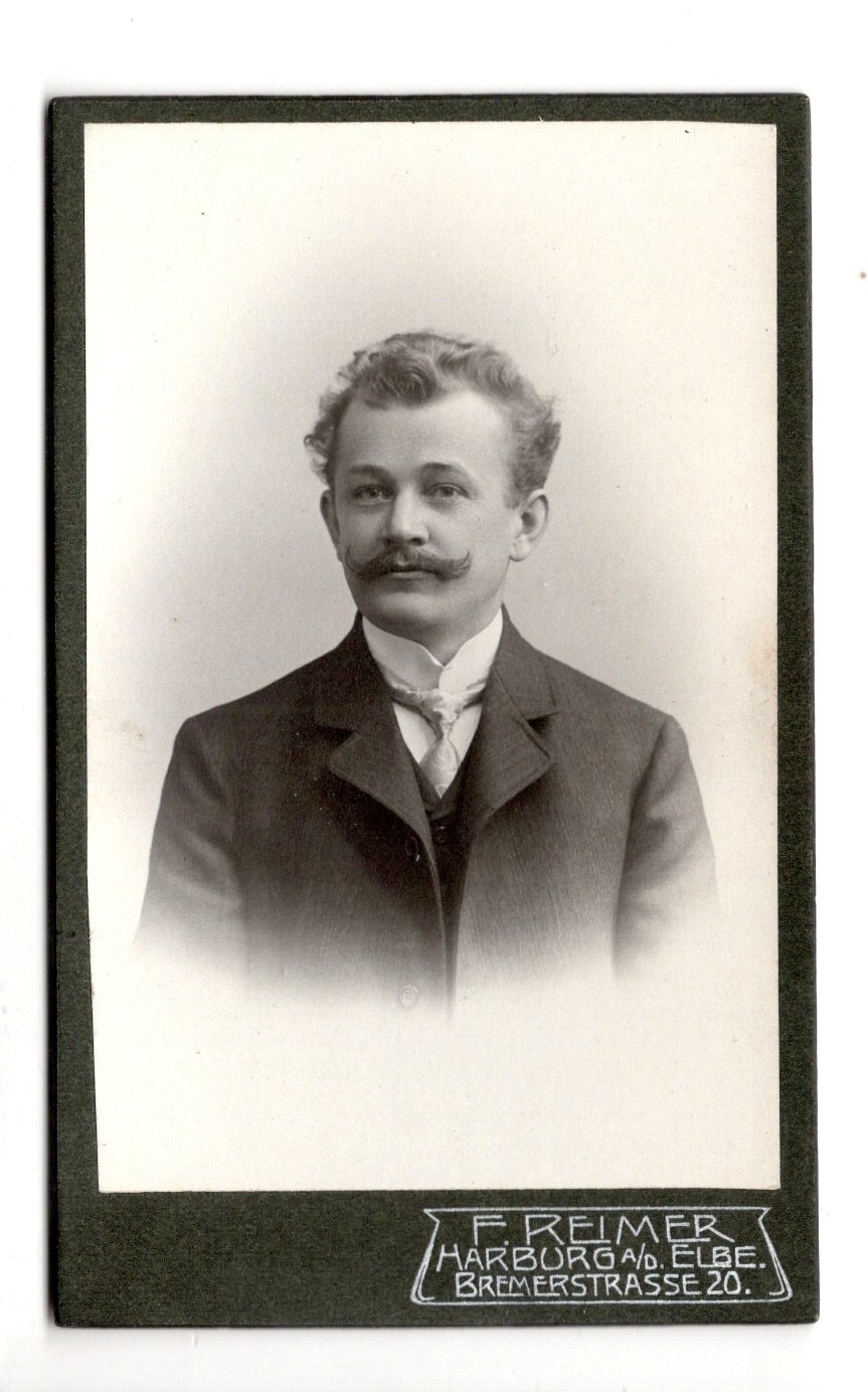 CdV Photo Fine Gentleman with Mustache F. Reimer Harburg Hamburg approx. 1895 (C1133)