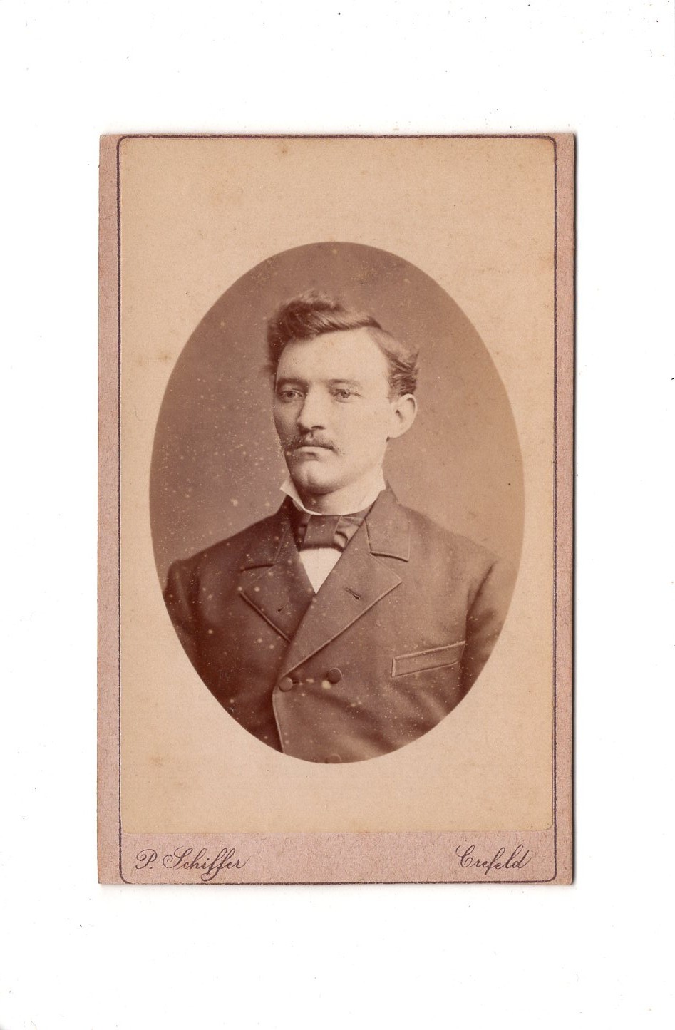 CDV photo portrait of a man/man/named-Krefeld around 1880