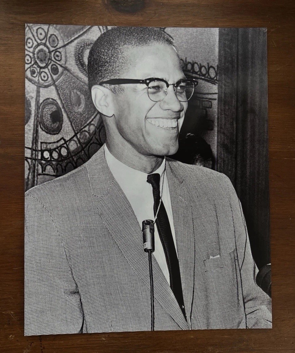 Vintage Malcolm X Black & White Portrait Photo Print 8×10 – Civil Rights Icon