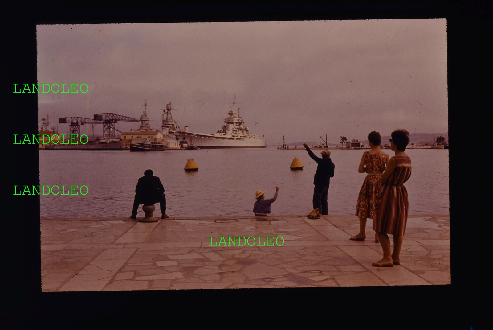 Slide Port of Toulon Aircraft Carrier? Destroyer? 1960