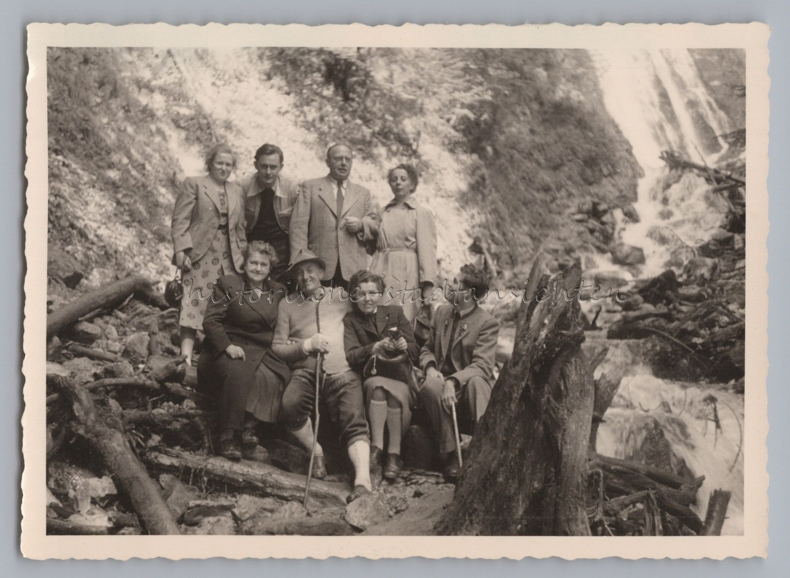 Ruhpolding 1952 – Holiday Guests at the Waterfall – Old Photo 1950s